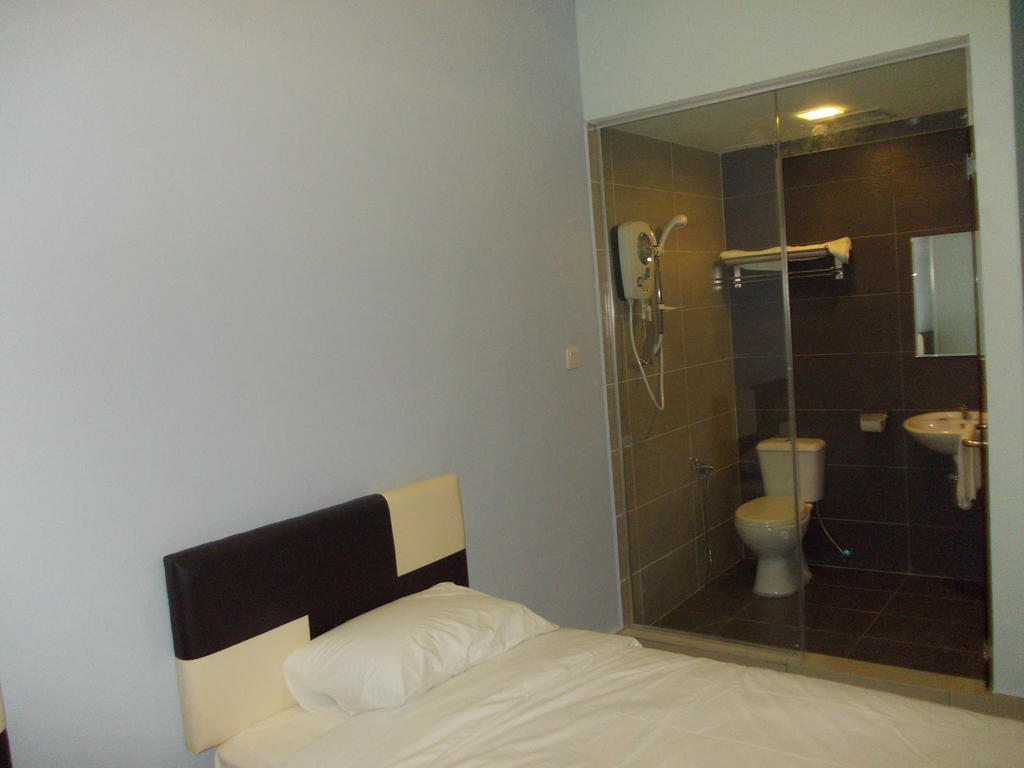 Dream Inn Hotel Bandar Mahkota Cheras Bagian luar foto